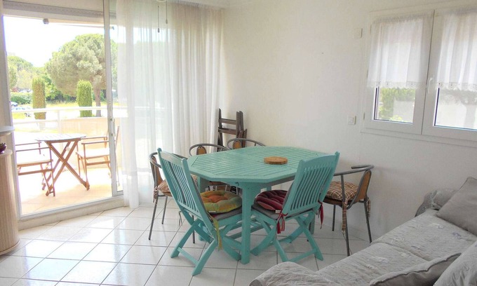 Le Grau-Du-Roi Apartment | Air-Conditioned 3-Room Apartment with Terrace, Parking, Sleeps 6 - Le Grau-du-Roi