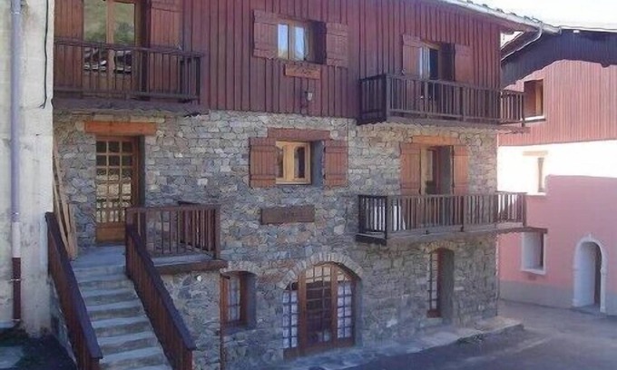 Saint-Martin-de-Belleville Apartment | Apartment ' Swiss pine ' located in the village of St Martin de Belleville