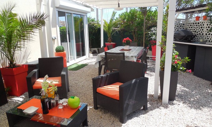 Cap d'Agde Apartment | Appart T3 duplex 57m2 Jardin70m2.CLIM TV TNT+SAT EU BOX FIBRE PORT MALFATO.