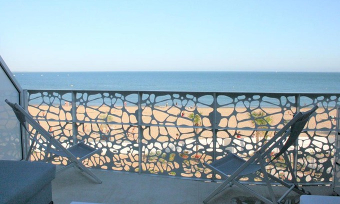 La Tranche-sur-Mer Apartment | Appartement La Tranche-sur-Mer, 3 pièces, 6 personnes - FR-1-22-290
