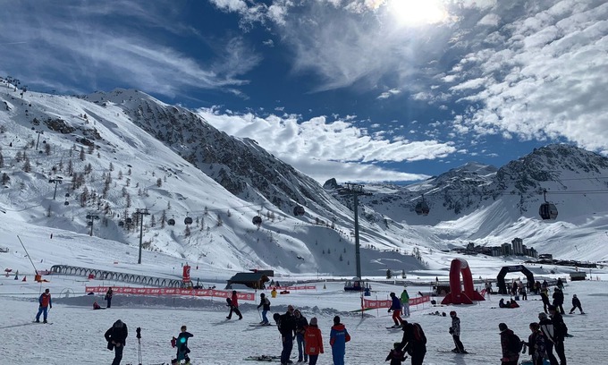 Tignes le Lac Apartment | “Best location and view in Tignes" Upgraded 4 bedroom apartment
