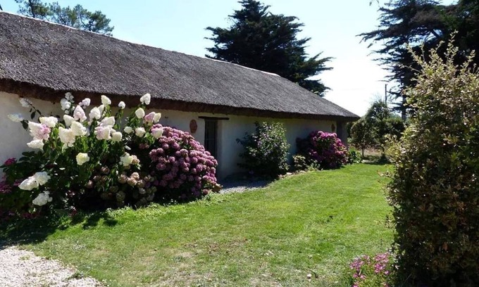 Saint-Hilaire-de-Riez House | Bourrine Vendéenne and large garden near the sea
