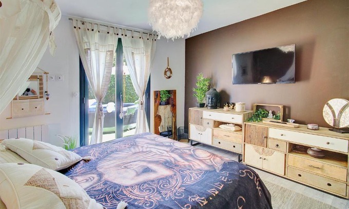 Beziers House | Chambre cosy