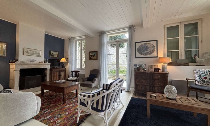 Saint-Martin-de-Re House | Charming 6-room house for 11 guests near the beach in Saint-Martin-de-Ré