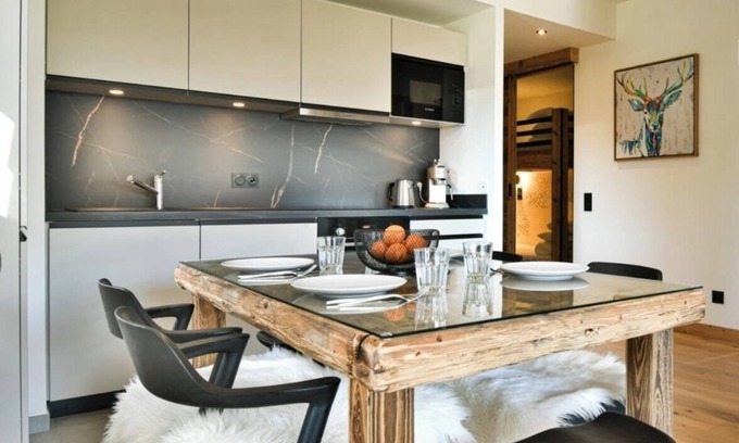 Le Chinaillon House | Cosy apartment with mountain view, 3 bedrooms, sleeps 6