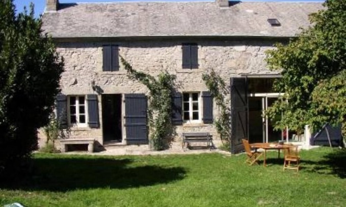 Toulx-Sainte-Croix House | Country house with swimming pool in a peaceful woodland setting