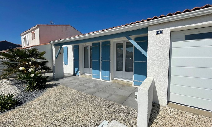 Chateau-d'Olonne House | Cozy 2-Bedroom House with Garden, Terrace & BBQ – Near Beach & Shops