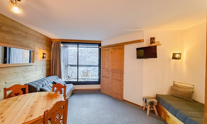 Reberty Apartment | Cozy apartment for 5 in Les Menuires with mountain view
