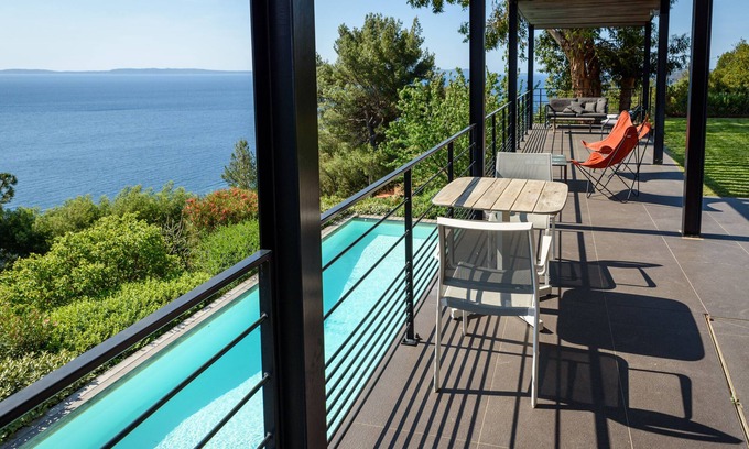 Le Lavandou Villa | Exceptional house with a magnificent sea view and quality services