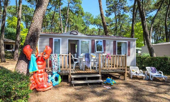 Saint-Hilaire-de-Riez House | Flower Camping Les Biches * - Mobil-home Classic 3ch (without TV)