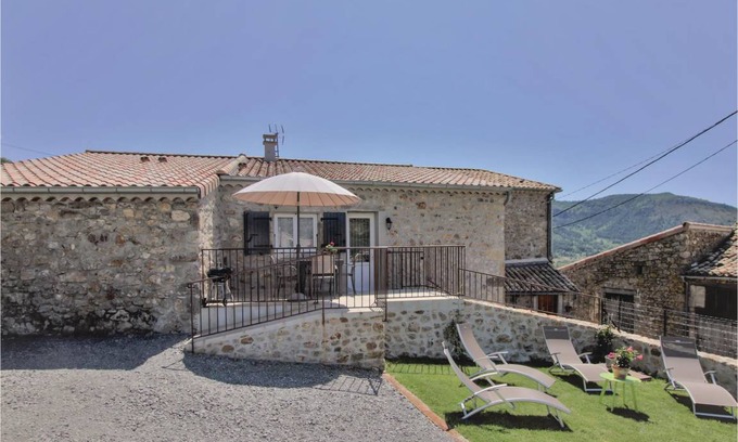 Saint-Etienne-de-Boulogne House | 95 m² House ∙ 2 bedrooms ∙ 6 guests