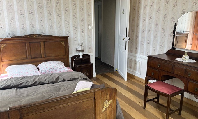 Amaye-sur-Orne House | Great House in a closed castle area with a tennis court and huge territory