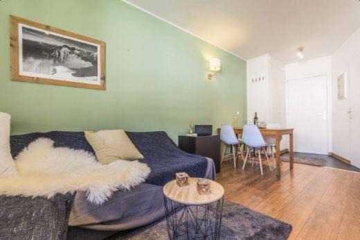 Chamonix City Centre Apartment | Lognan 2