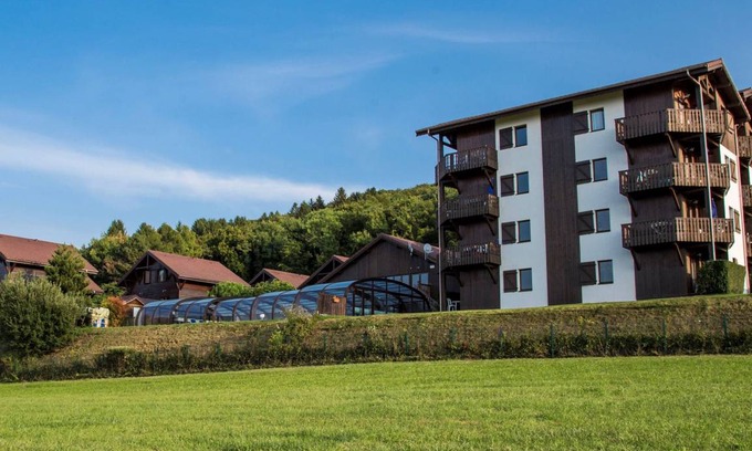 Evian-les-Bains House | Residence Les Chalets d'Evian 1