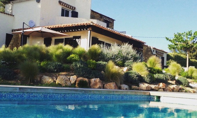 La Cadiere-d'Azur House | Sea and hills view, 7 bedrooms, heated swimming pool, Bandol St Cyr/Mer Sanary