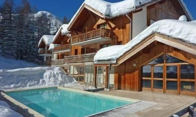Les Orres Apartment | Ski-in/ski-out & foot of the slopes, 2nd floor, view valley, fitness, swimming pool, sauna, hammam