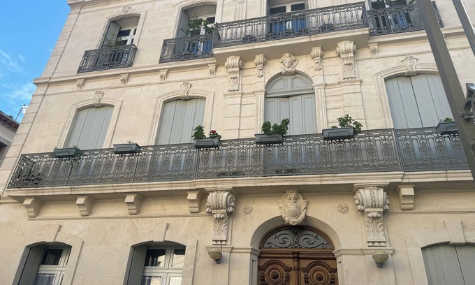 Beziers City Centre Apartment | studio with garden in the city center near the sea
