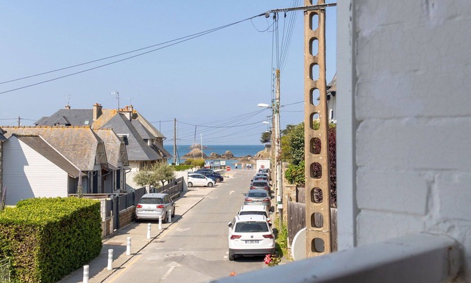 Saint-Ideuc House | Stunning private villa for 7 guests with WIFI, TV and terrace