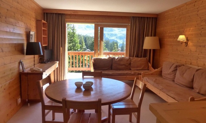 Meribel Apartment | Sunny 2/3-room apartment for 6 near the golf course in Méribel