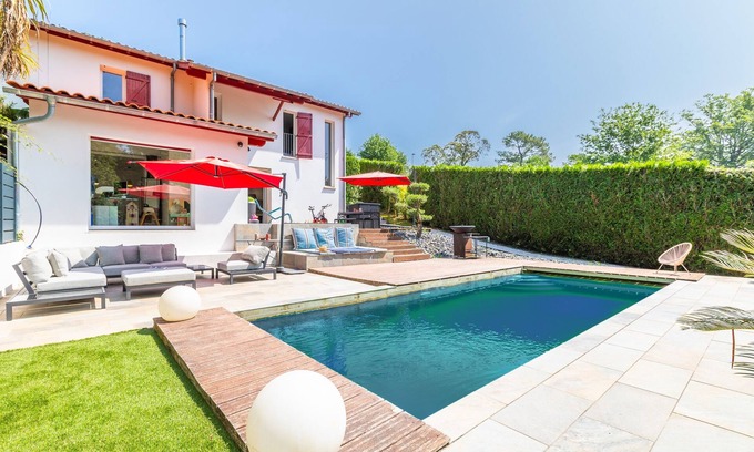 Bassussarry House | Villa Basoa - Villa avec piscine à 10 min des plages
