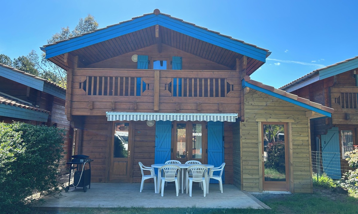 Bias Cottage | Cottage with heated pool and spa, 4km from the ocean near Mimizan