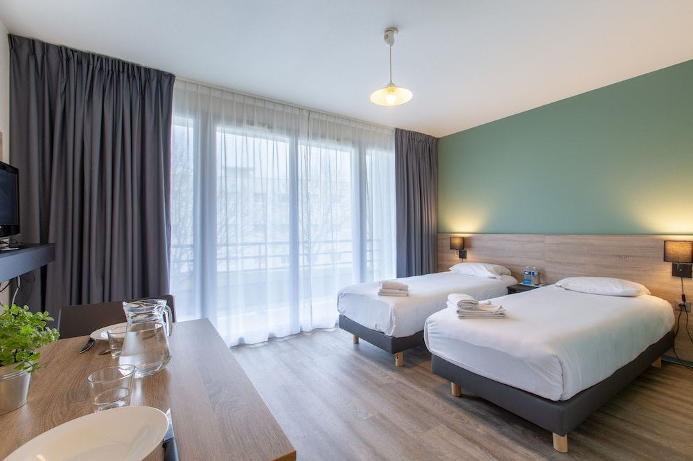 Photo of Bedroom in Miroir - Batignolles