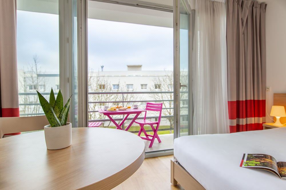 Photo of Bedroom in Miroir - Batignolles