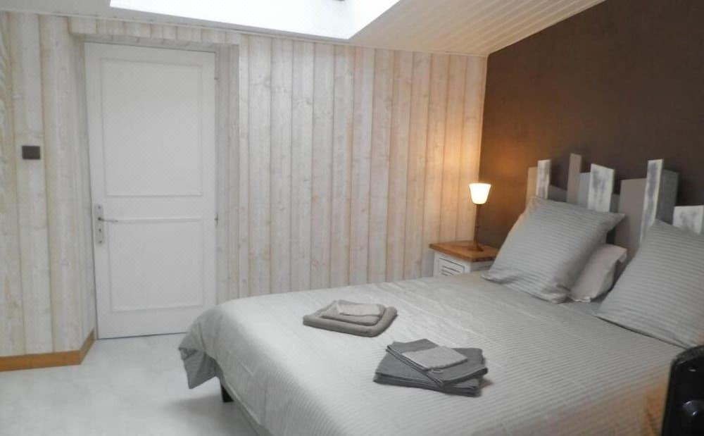 Photo of Bedroom in Le Cellier