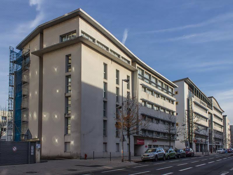 Photo of Buildings in Miroir - Batignolles