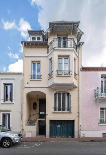 Photo of Others in Quartier de France
