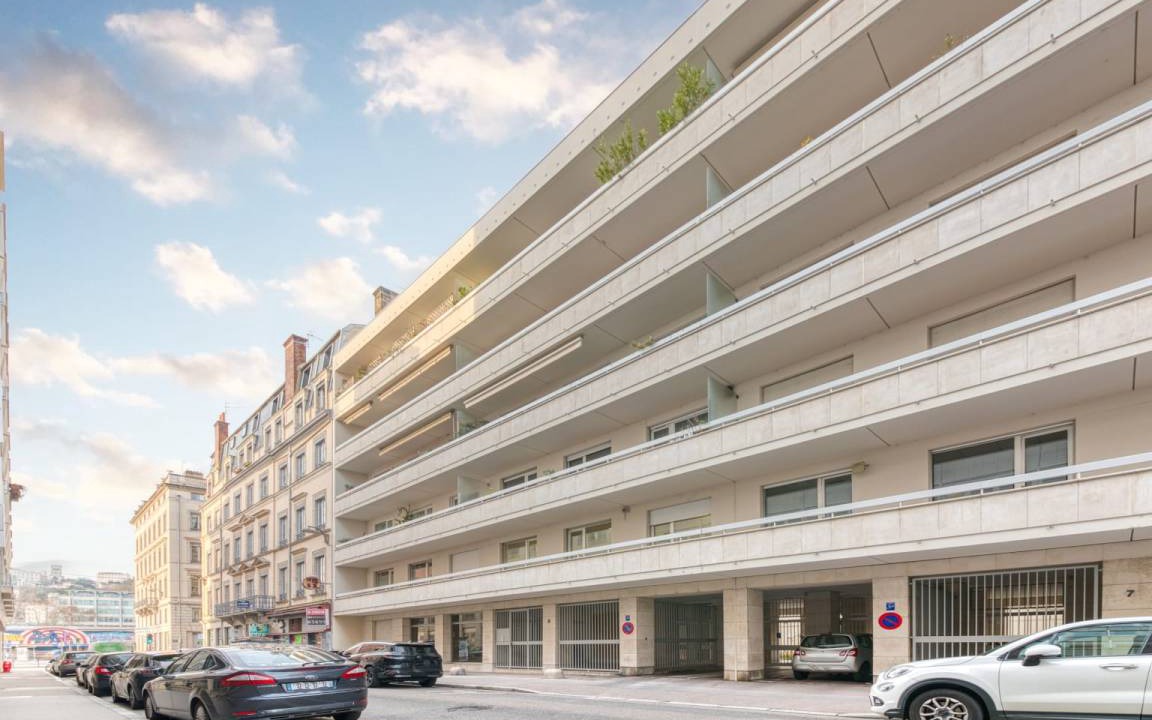 Photo of Others in 2nd Arrondissement