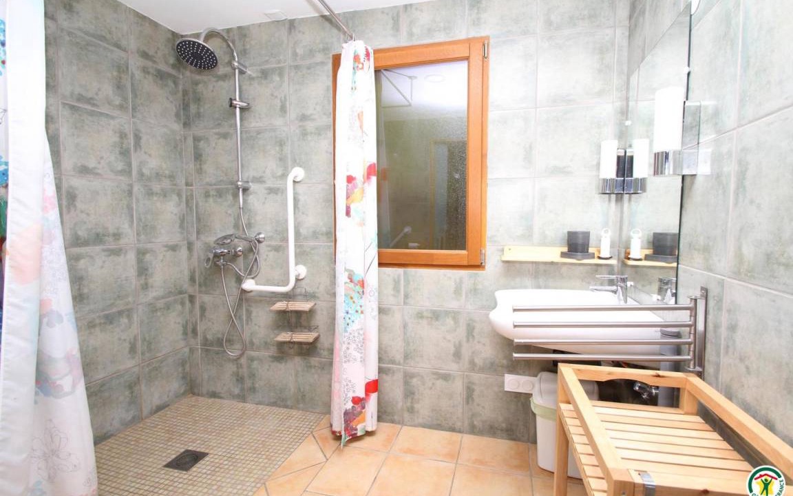 Photo of Bathroom in Peyrins