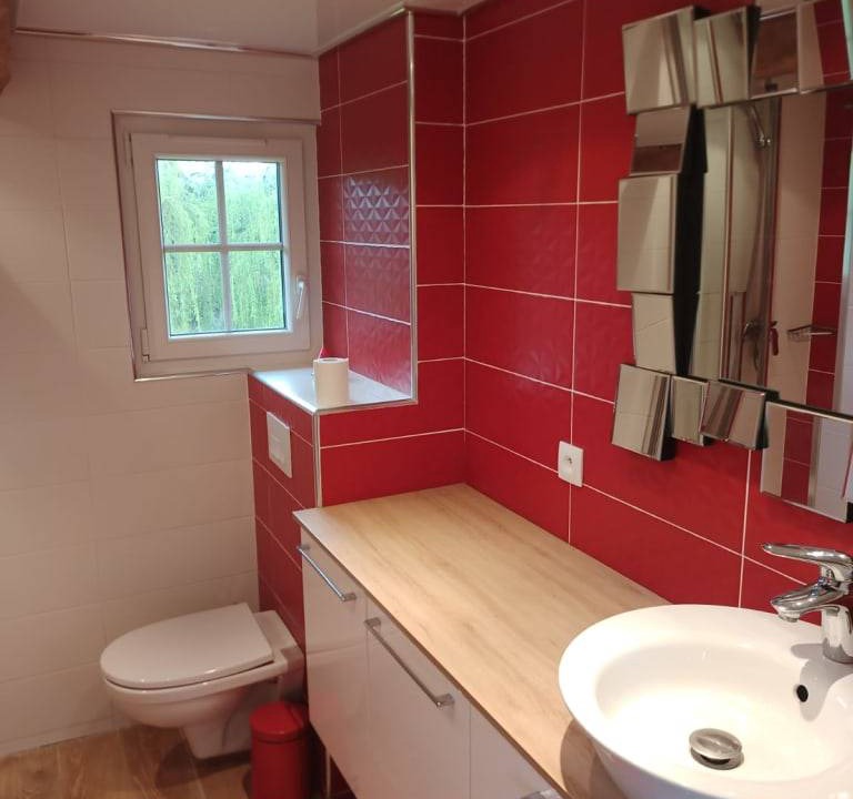 Photo of Bathroom in Genneville