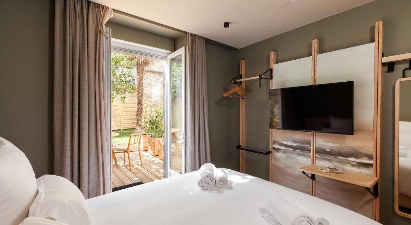 Photo of Bedroom in Limoges