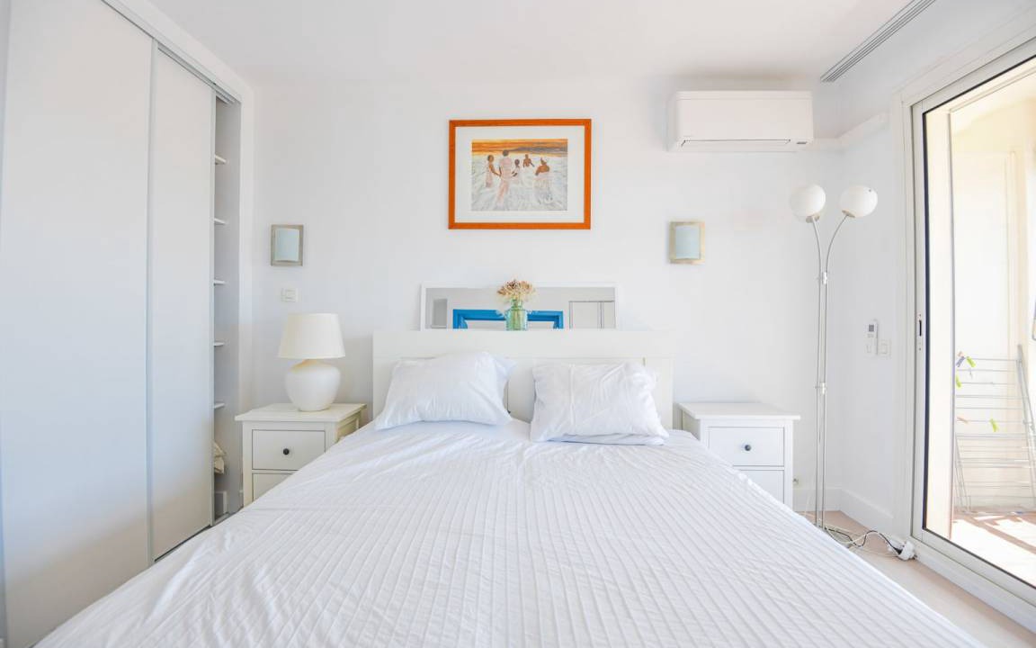 Photo of Bedroom in Le Pharo