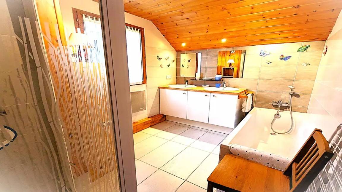 Photo of Bathroom in Vallouise-Pelvoux