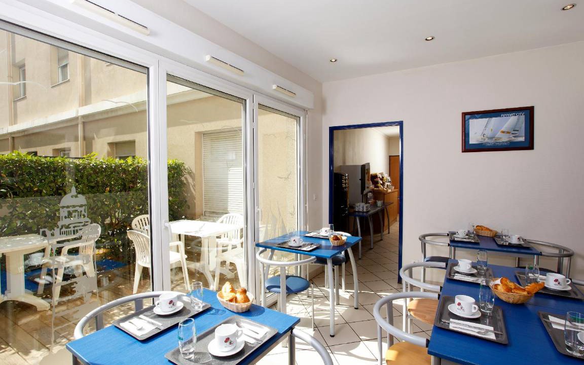 Photo of Livingroom in Part Dieu - Bir Hakeim
