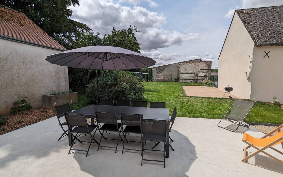 Photo of Others in Huisseau-sur-Mauves