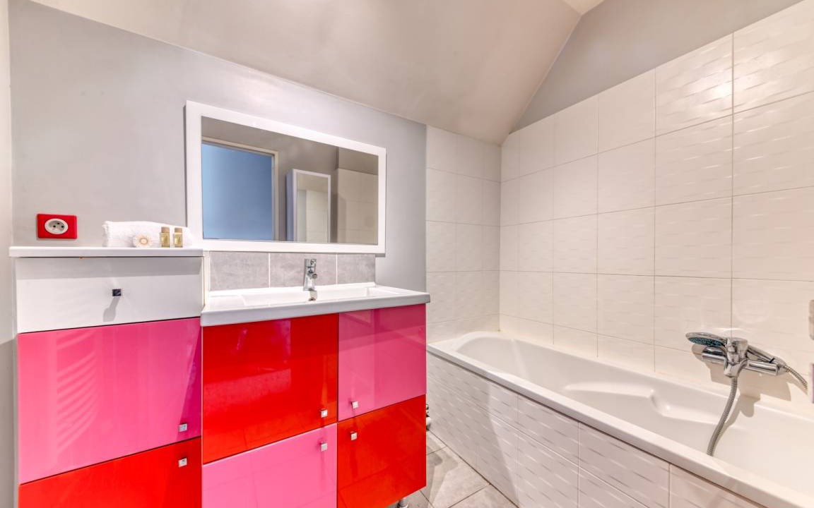 Photo of Bathroom in Lissieu