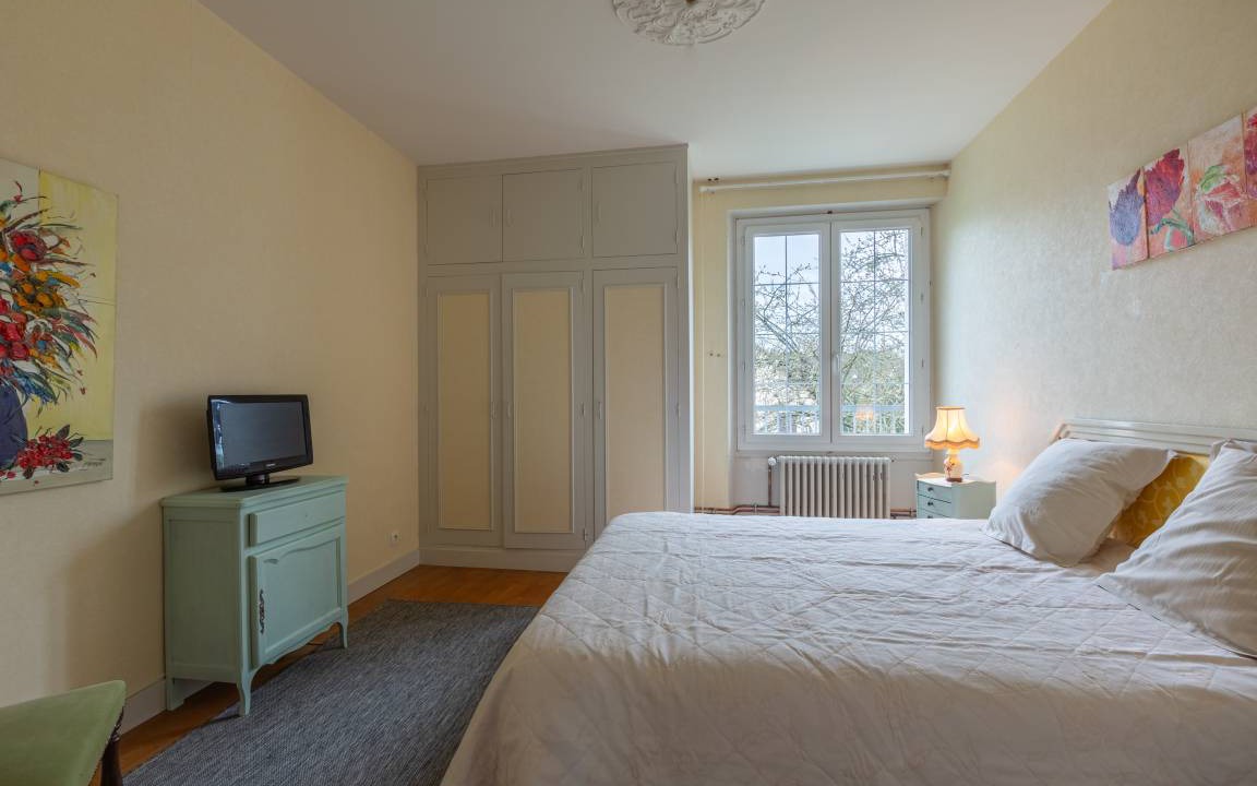 Photo of Bedroom in La Ville-aux-Clercs