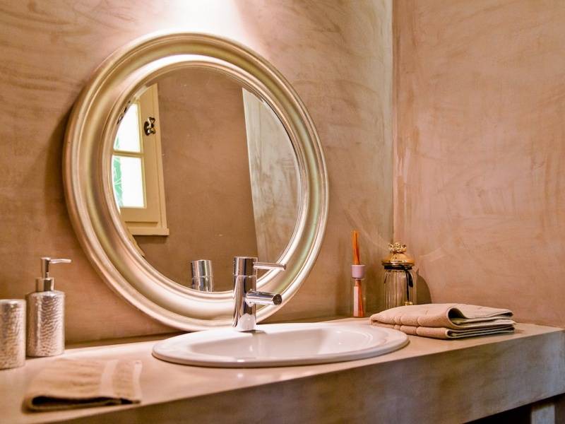 Photo of Bathroom in Eygalieres