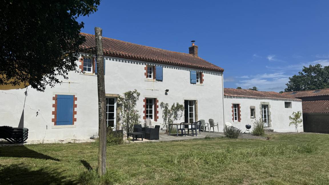 Photo of Others in Saint-Julien-des-Landes