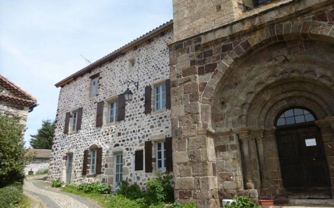 Photo of Buildings in Arlempdes