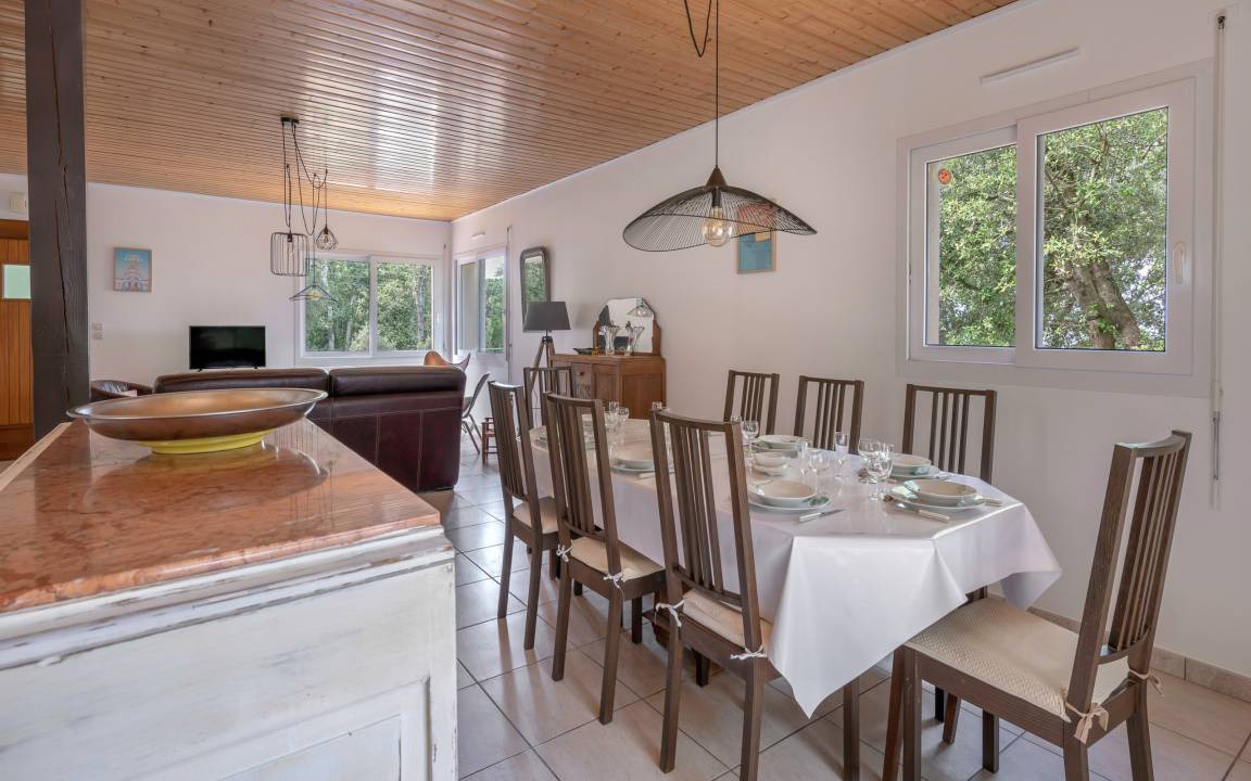 Photo of Livingroom in Saint-Michel-Chef-Chef