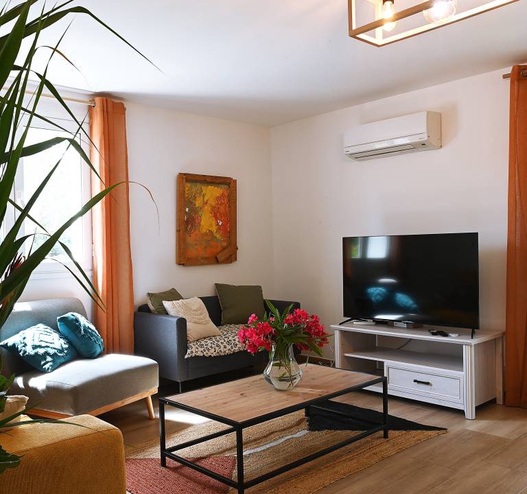 Photo of Livingroom in Pineto
