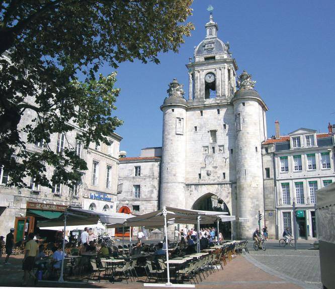 Photo of Buildings in Montendre