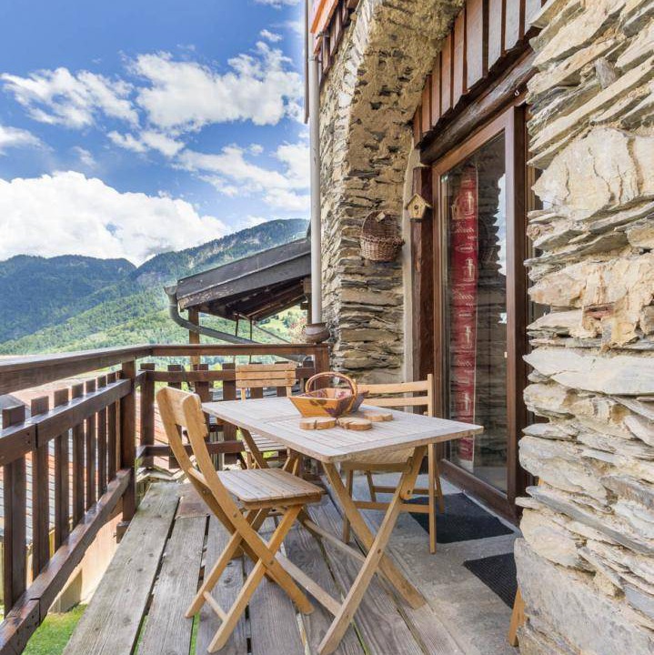 Photo of Patio Balcony in Doucy-Combelouviere