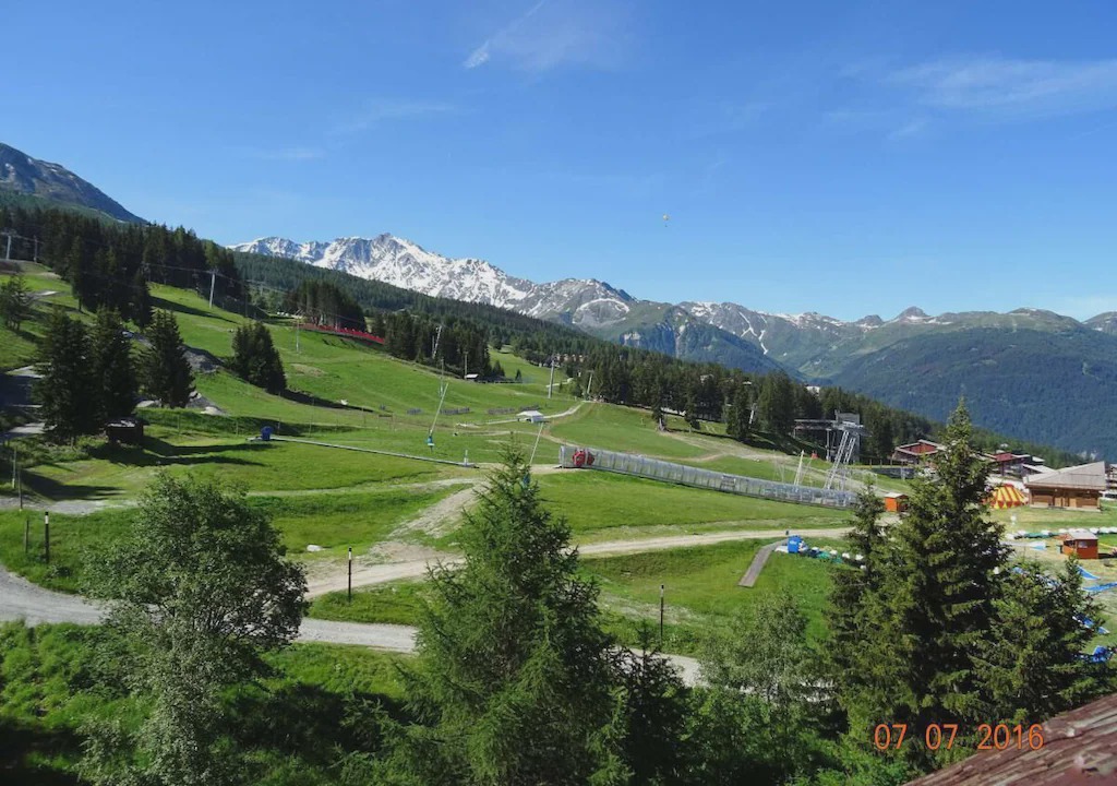 Photo of Outdoor in Arc-1800