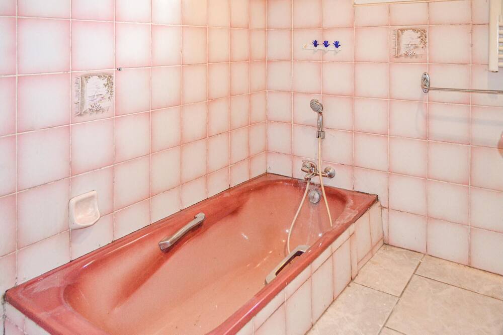 Photo of Bathroom in Gaujacq