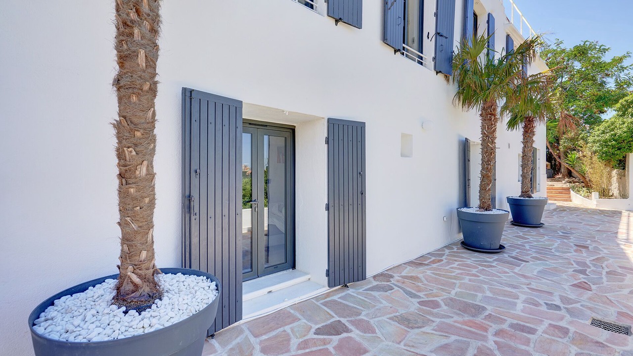 Photo of Patio Balcony in Roucas-Blanc